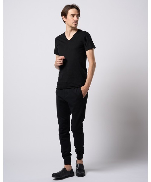 wjk(ダヴルジェイケイ)の「cut-off V-neck S/S(Tシャツ/カットソー・メンズ・ホワイト/ブラック・MEDIUM/SMALL/X-LARGE/LARGE)」の9枚目の写真