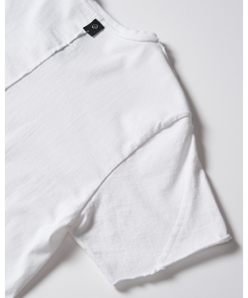 wjk(ダヴルジェイケイ)の「cut-off V-neck S/S(Tシャツ/カットソー・メンズ・ホワイト/ブラック・MEDIUM/SMALL/X-LARGE/LARGE)」の15枚目の写真