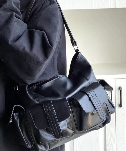 セール】大容量マルチポケット レザーショルダーバッグ 韓国ストリート