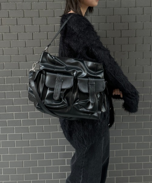 CELENA BEATS（セレナビーツ）の「大容量マルチポケット レザーショルダーバッグ 韓国ストリート 通勤通学 旅行にも◎（ショルダーバッグ・レディース・ブラック・FREE）」の18枚目の写真