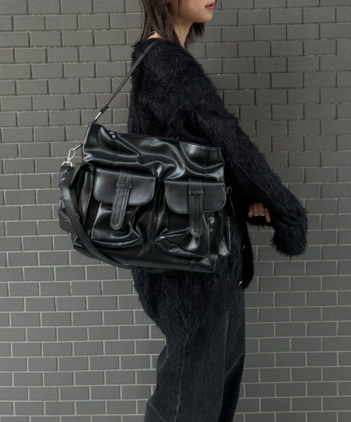 CELENA BEATS（セレナビーツ）の「大容量マルチポケット レザーショルダーバッグ 韓国ストリート 通勤通学 旅行にも◎（ショルダーバッグ・レディース・ブラック・FREE）」の20枚目の写真