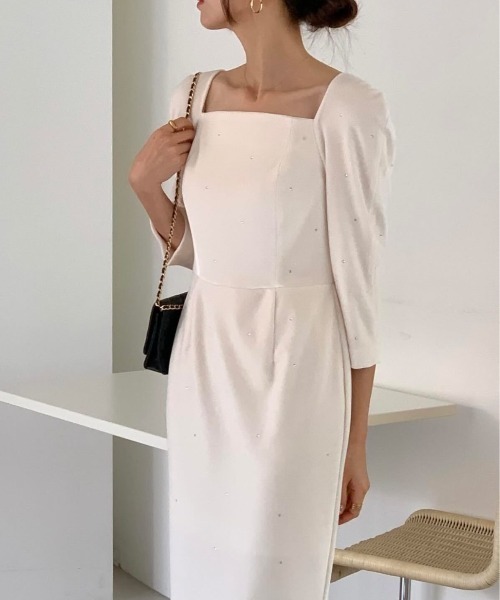 FREE STYLISTS(フリー スタイリスト)の「YUGA_YGMC Beaded square neck party dress(ドレス・レディース・オフホワイト/ブラック・FREE)」の3枚目の写真
