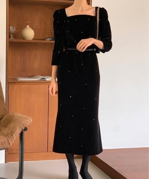 FREE STYLISTS(フリー スタイリスト)の「YUGA_YGMC Beaded square neck party dress(ドレス・レディース・オフホワイト/ブラック・FREE)」の10枚目の写真