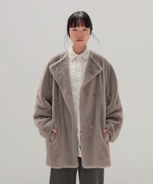 DRESSLAVE（ドレスレイブ）の「middle fur coat(ミドル丈ファーコート)（その他アウター・レディース・グレー/ブラウン・38）」の2枚目の写真