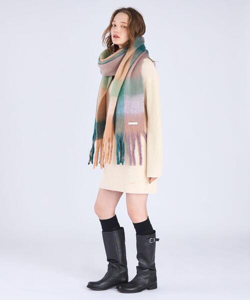 To b. by agnes b.（トゥービーバイアニエスベー）の「WEB限定 ブロックチェック ストール（マフラー・レディース・ストライプ・FREE）」の7枚目の写真