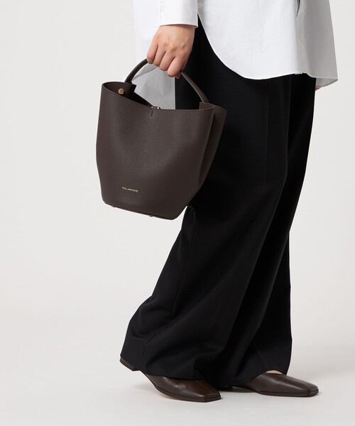 FEEL AND TASTE（フィールアンドテイスト）の「＜FEEL AND TASTE＞ Lily（ショルダーバッグ・レディース・グレー系/ダークブラウン・FREE）」の4枚目の写真