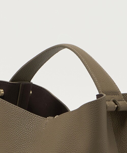 FEEL AND TASTE（フィールアンドテイスト）の「＜FEEL AND TASTE＞ Lily（ショルダーバッグ・レディース・グレー系/ダークブラウン・FREE）」の16枚目の写真