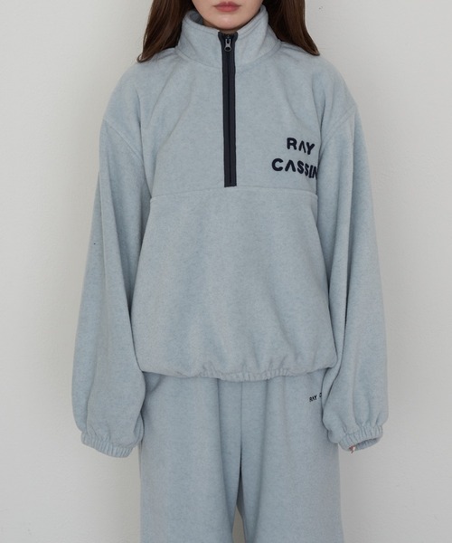 RAY CASSIN（レイカズン）の「ハーフジップ胸刺繍フリース（スウェット・レディース・チャコールグレー/ブルー/ベージュ系その他2/ライトベージュ/ベージュ系その他3・FREE）」の19枚目の写真