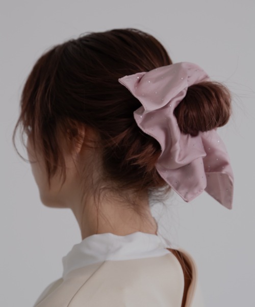 jumelle（ジュメロ）の「サテンシュシュ（シュシュ・レディース・ブラック/ホワイト/ピンク・FREE）」の3枚目の写真