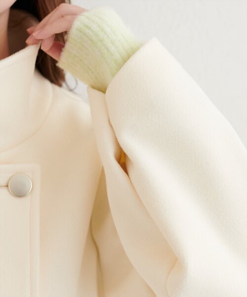 natural couture（ナチュラルクチュール）の「〈ako〉スタンドカラーミドル丈コート（その他アウター・レディース・アイボリー/チャコールグレー/グリーン/ベージュ・FREE）」の19枚目の写真