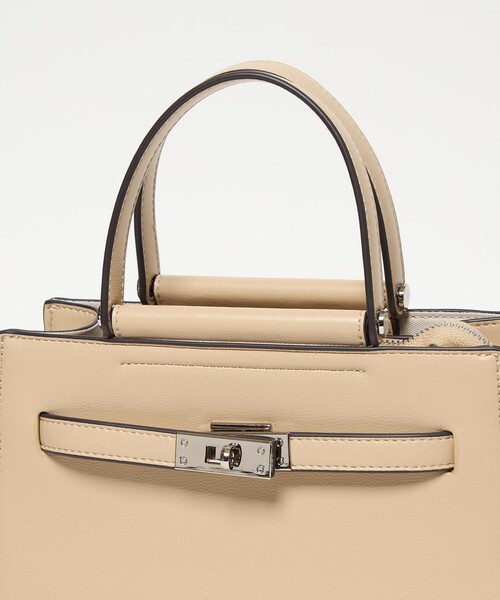 green label relaxing（グリーンレーベルリラクシング）の「2WAY ベルト ハンドバッグ / ショルダーバッグ（ショルダーバッグ・レディース・ベージュ/ライトブルー/ブラック・FREE）」の9枚目の写真