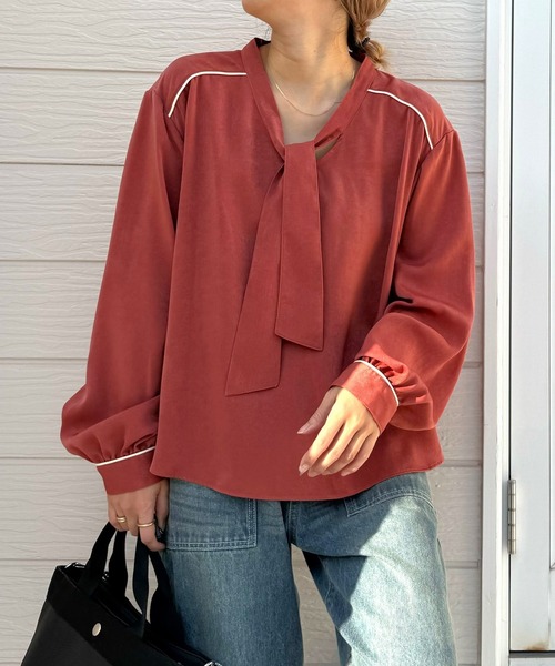 Q（キュー）の「ラインボウタイブラウス（シャツ/ブラウス・レディース・アイボリー/テラコッタ・MEDIUM）」の4枚目の写真