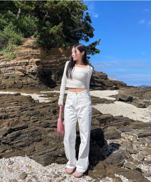 AGOD（エージーオーディー）の「ワイドデニムパンツ[クリーム]（デニムパンツ・レディース・その他・SMALL/MEDIUM/X-SMALL/LARGE/X-LARGE）」の9枚目の写真