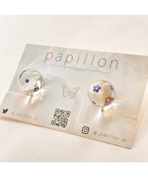 tone（トーン）の「【papillon】お花柄クリアイヤリング(MA)（イヤリング・レディース・パープル・FREE）」の3枚目の写真