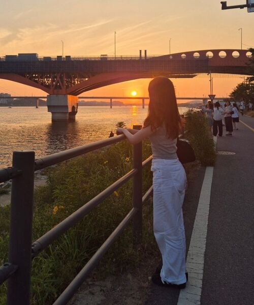 MUSINSA STANDARD WOMAN（ムシンサスタンダードウーマン）の「ウィメンズワイドデニムパンツ[ホワイト]（デニムパンツ・レディース・その他・32/30/23/24/25/26/27/28/29）」の12枚目の写真