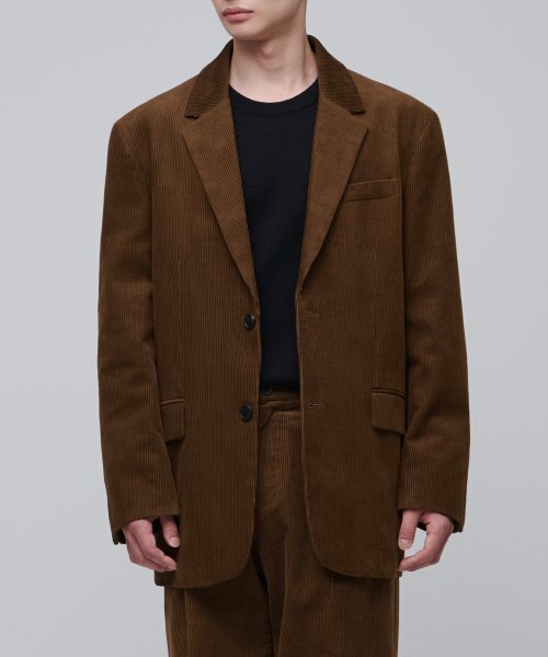 MUSINSA STANDARD（ムシンサスタンダード）の「特大コーデュロイブレザー[ブラウン]（テーラードジャケット・メンズ・その他・MEDIUM/LARGE/X-LARGE/XX-LARGE）」の2枚目の写真