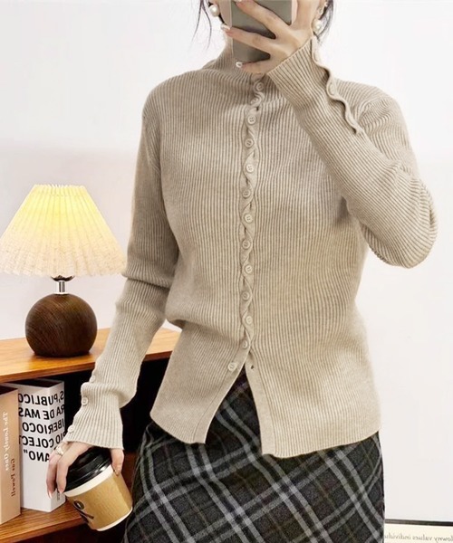 LOWO（ロワ）の「ハイネック リブニット 長袖 トップス 秋冬 キレイめ 秋（ニット/セーター・レディース・グレー/チャコールグレー/アイボリー/ブラック/ベージュ/ネイビー/ブラウン/レッド・FREE）」の13枚目の写真