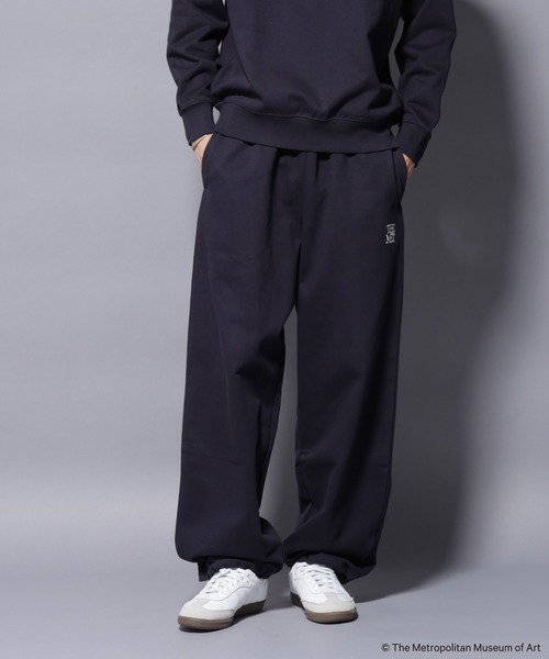 NANO universe(ナノユニバース)の「「The Met」ロゴ刺繍 2WAYワイドスウェットパンツ(セットアップ可)(スウェットパンツ・メンズ・グレー/ブラウン/ネイビー・L/M)」の18枚目の写真