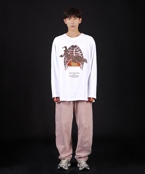 ASTRAL PROJECTION（アストラルプロジェクション）の「イナー スペース オーバーサイズ ロングスリーブ Tシャツ_ホワイト（Tシャツ/カットソー・メンズ・その他・LARGE/MEDIUM/X-LARGE/XX-LARGE）」の6枚目の写真