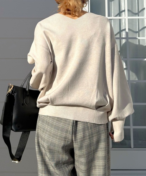 Q（キュー）の「やわもちぽわんニット（ニット/セーター・レディース・ベージュ/レッド/ブラック・MEDIUM）」の22枚目の写真