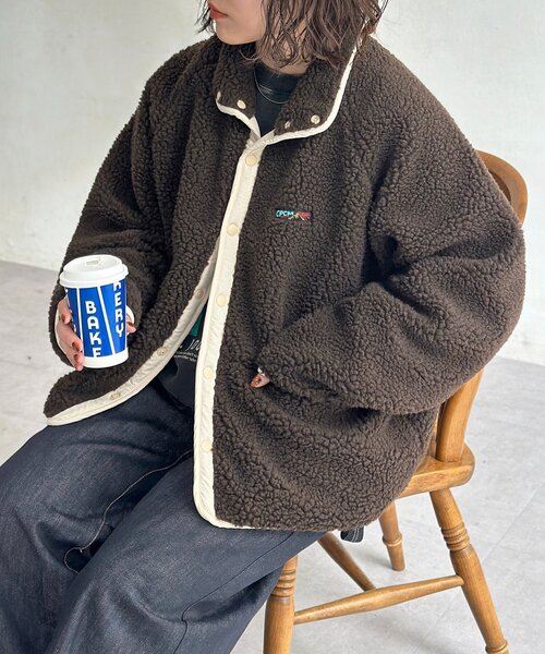 CPCM(シーピーシーエム)の「スタンドボアブルゾン(ブルゾン・メンズ・ブラウン/ネイビー・MEDIUM/LARGE)」の2枚目の写真