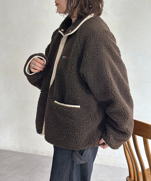 CPCM(シーピーシーエム)の「スタンドボアブルゾン(ブルゾン・メンズ・ブラウン/ネイビー・MEDIUM/LARGE)」の5枚目の写真