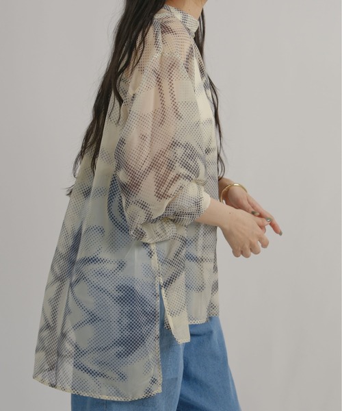palm RICHE(ポームリシュ)の「モダンドットレトロ柄SH(シャツ/ブラウス・レディース・ブラック/アイボリー・M)」の6枚目の写真