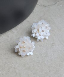 モダンフラワーピアス