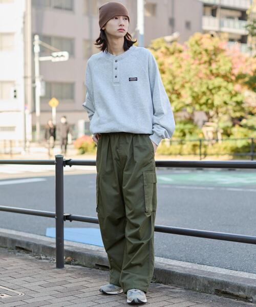 WEGO(ウィゴー)の「WEGO/【26年春夏新作】ショートドロストヘンリーネックプルオーバー(スウェット・メンズ・アッシュグレー/パープル・LARGE/MEDIUM)」の17枚目の写真