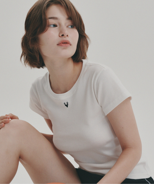 DEARMYDEER(ディアマイディア)の「ディアシンボルクロップTシャツ(ホワイト)(Tシャツ/カットソー・レディース・その他・FREE)」の2枚目の写真