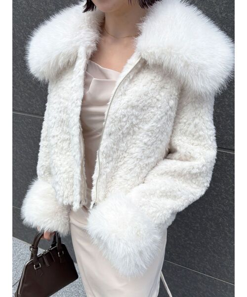 LAGUNAMOON（ラグナムーン）の「ビッグカラーエコファージャケット（その他アウター・レディース・ライトグレー/ホワイト・FREE）」の6枚目の写真