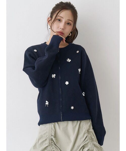 CALNAMUR(カルナムール)の「フロントジップビジューニットカーディガン(カーディガン/ボレロ・レディース・グレー/ネイビー/イエロー・FREE)」の1枚目の写真