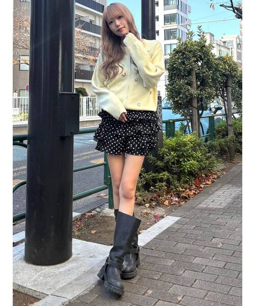 CALNAMUR(カルナムール)の「フロントジップビジューニットカーディガン(カーディガン/ボレロ・レディース・グレー/ネイビー/イエロー・FREE)」の20枚目の写真