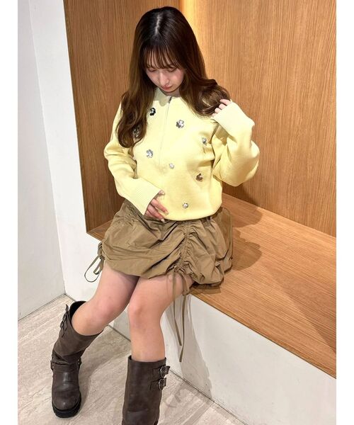 CALNAMUR(カルナムール)の「フロントジップビジューニットカーディガン(カーディガン/ボレロ・レディース・グレー/ネイビー/イエロー・FREE)」の22枚目の写真