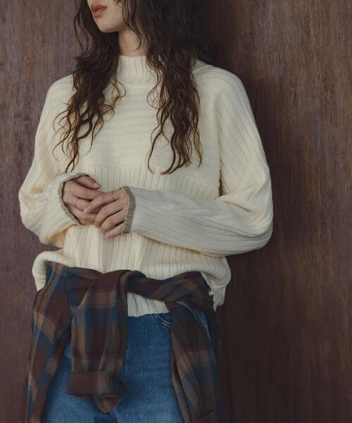 URBAN RESEARCH Sonny Label(アーバンリサーチサニーレーベル)の「ワイドリブ切替えニット(ニット/セーター・レディース・ピンク/オフホワイト/グレー/ブルー・FREE)」の2枚目の写真