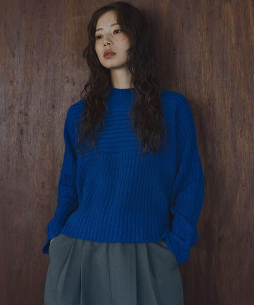 URBAN RESEARCH Sonny Label(アーバンリサーチサニーレーベル)の「ワイドリブ切替えニット(ニット/セーター・レディース・ピンク/オフホワイト/グレー/ブルー・FREE)」の4枚目の写真