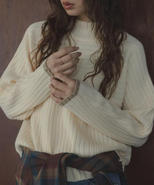 URBAN RESEARCH Sonny Label(アーバンリサーチサニーレーベル)の「ワイドリブ切替えニット(ニット/セーター・レディース・ピンク/オフホワイト/グレー/ブルー・FREE)」の5枚目の写真