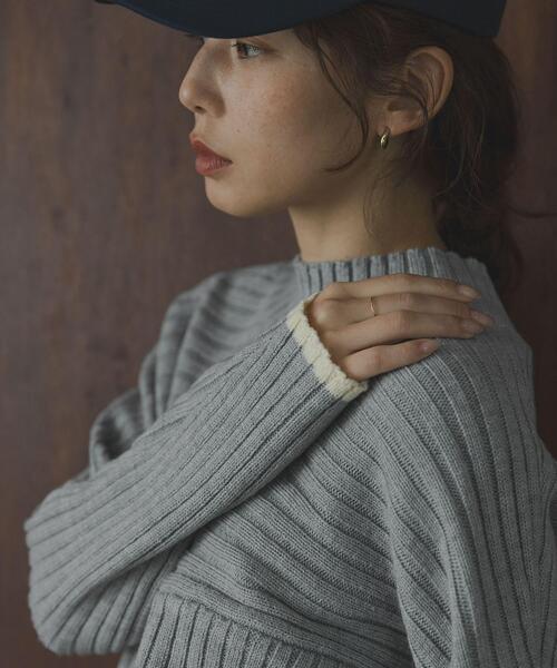 URBAN RESEARCH Sonny Label(アーバンリサーチサニーレーベル)の「ワイドリブ切替えニット(ニット/セーター・レディース・ピンク/オフホワイト/グレー/ブルー・FREE)」の14枚目の写真