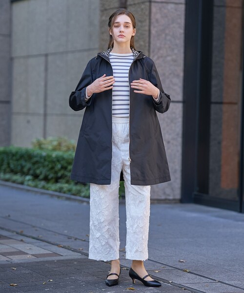 DRESSTERIOR（ドレステリア）の「【撥水素材】フーテッドツイルコート（その他アウター・レディース・ベージュ/ブラック・38/36/34）」の13枚目の写真