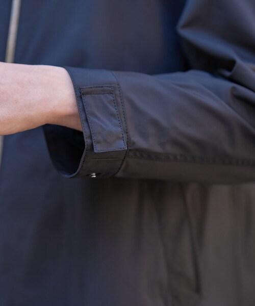 DRESSTERIOR（ドレステリア）の「【撥水素材】フーテッドツイルコート（その他アウター・レディース・ベージュ/ブラック・38/36/34）」の17枚目の写真