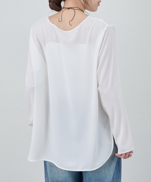 SHENERY(シーナリー)の「サイドスリットブラウス(シャツ/ブラウス・レディース・ブラック/オフホワイト・FREE)」の10枚目の写真