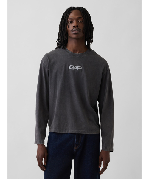 GAP(ギャップ)の「リラックスフィット GAPロゴ クロップドTシャツ(Tシャツ/カットソー・メンズ・ブラック/ブルー/クリーム/カーキ・S/XS/M/L/XL)」の2枚目の写真