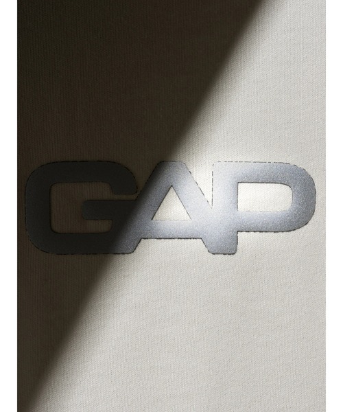 GAP(ギャップ)の「リラックスフィット GAPロゴ クロップドTシャツ(Tシャツ/カットソー・メンズ・ブラック/ブルー/クリーム/カーキ・S/XS/M/L/XL)」の11枚目の写真