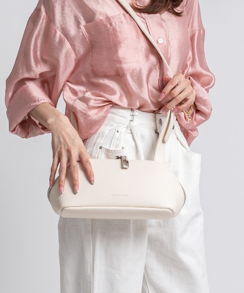 ADD CULUMN(アドカラム)の「【ADD CULUMN/アドカラム】ボディバッグ FIGRE BODYBAG(ボディバッグ/ウエストポーチ・レディース・アイボリー/ブラック/ピンク/ブラウン・FREE)」の3枚目の写真