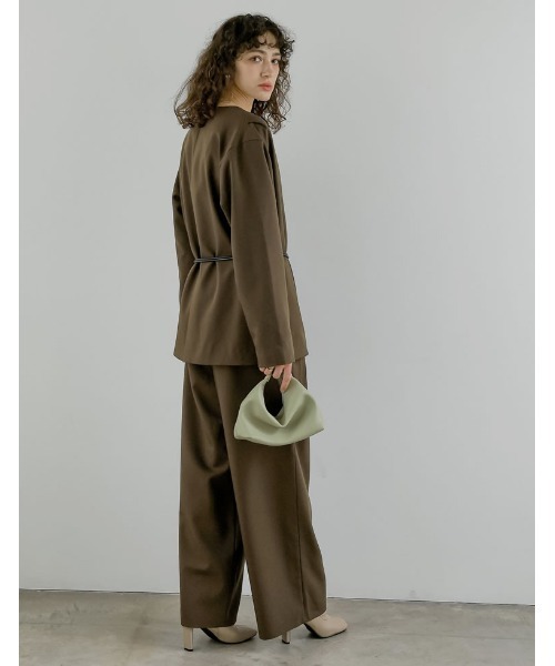 Re:EDIT（リエディ）の「[2026S/S COLLECTION]レザーベルト付きノーカラーツイルジャケット（テーラードジャケット・レディース・グレー/ブラウン/ベージュ/イエロー・MEDIUM/LARGE）」の7枚目の写真