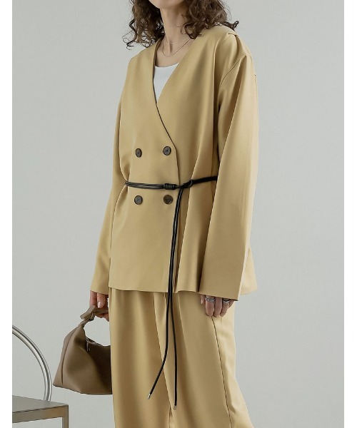 Re:EDIT（リエディ）の「[2026S/S COLLECTION]レザーベルト付きノーカラーツイルジャケット（テーラードジャケット・レディース・グレー/ブラウン/ベージュ/イエロー・MEDIUM/LARGE）」の13枚目の写真