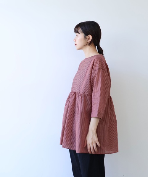 yuni(ユニ )の「Cotton Polyester stripe tunic tiered 2way ブラウス(シャツ/ブラウス・レディース・アイボリー/ブラウン/ピンク・FREE)」の22枚目の写真