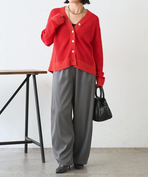 Jena espace merveilleux（ジェナ　エスパスメルヴェイユ）の「【羽織るだけ映え】ファンシーヤーンニットカーディガン（カーディガン/ボレロ・レディース・オフホワイト/チャコールグレー/レッド・FREE）」の22枚目の写真