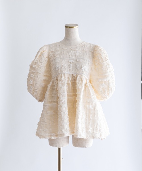 EN NEUME(エンノイム)の「Jacquard Puffy Gatherd Tops(シャツ/ブラウス・レディース・アイボリー/ブラック・FREE)」の22枚目の写真