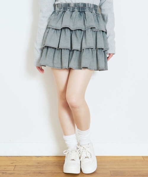 LOVETOXIC(ラブトキシック)の「アソートティアードフリルスカート(スカート・キッズ・ブルー/オフホワイト・M:150cm/L:160cm/130cm/S:140cm)」の1枚目の写真